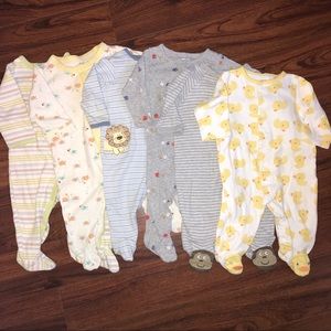 GUC 💛 6 MONTHS | Lot of 6 Footies Bodysuit
